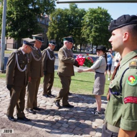 Uroczysty apel z okazji święta Wojska Polskiego_1