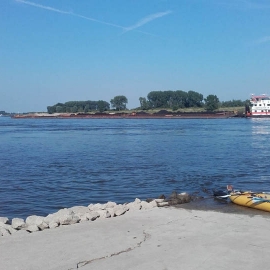 Górnik i fryzjerka płyną do Paryża